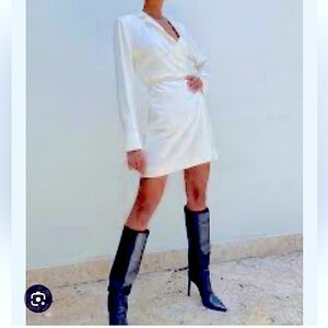 NWOT Aritzia Babaton Elegant  Wrap Long Sleeve Dress Size XS